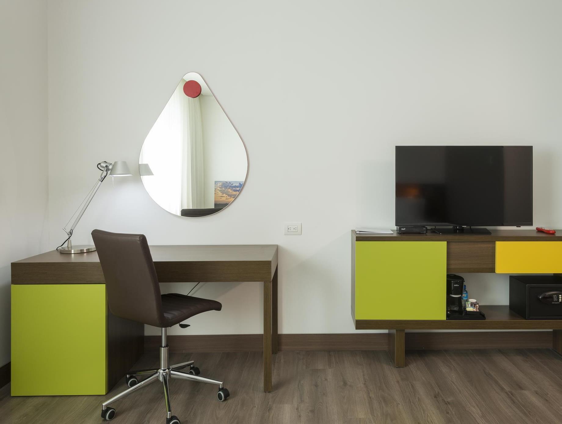 Hampton By Hilton Yopal Hotel Kültér fotó